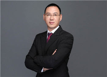 楊震 ：用愛與奉獻(xiàn)，期待落英繽紛的明天