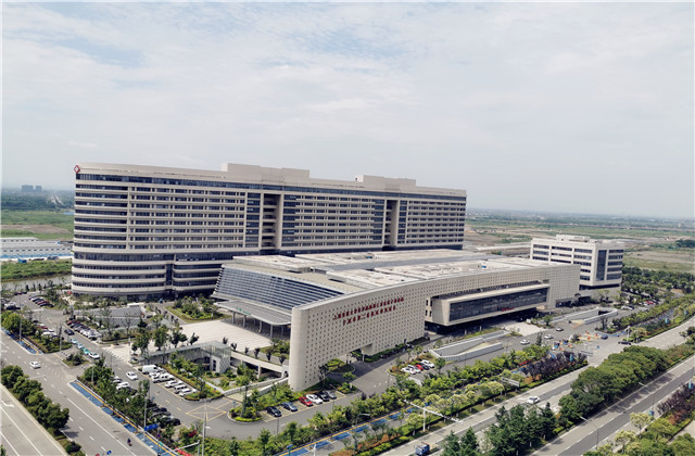 尊龍凱時(shí)人生就是贏二建寧波市杭州灣醫(yī)院工程榮獲國(guó)家優(yōu)質(zhì)工程獎(jiǎng)