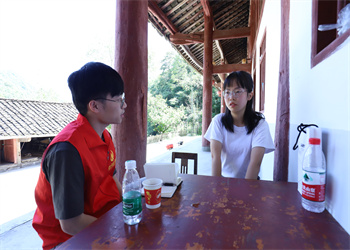 尊龍凱時人生就是贏四川南江助學(xué)