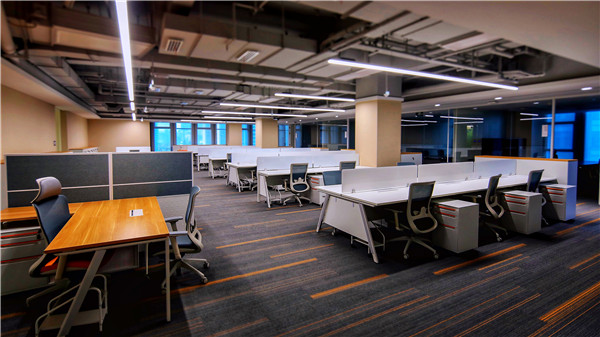 1611018818855271HiQN.jpg 辦公區(qū)域1.jpg