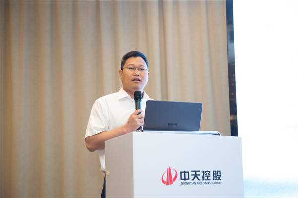 1622683642549159wsU4.jpg _92A7097-1.jpg